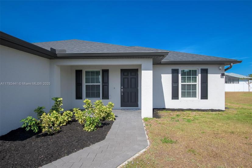 Picture of 1808 NE 7Th Ave, Cape Coral FL 33909