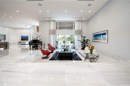 Picture of 3425 Saddlebrook Ln, Weston, FL 33331