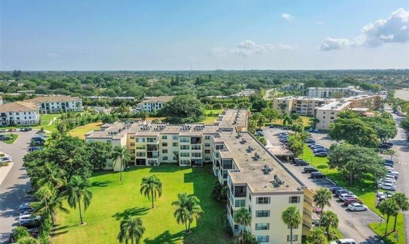 Picture of 9355 SW 8Th St # 205, Boca Raton FL 33428