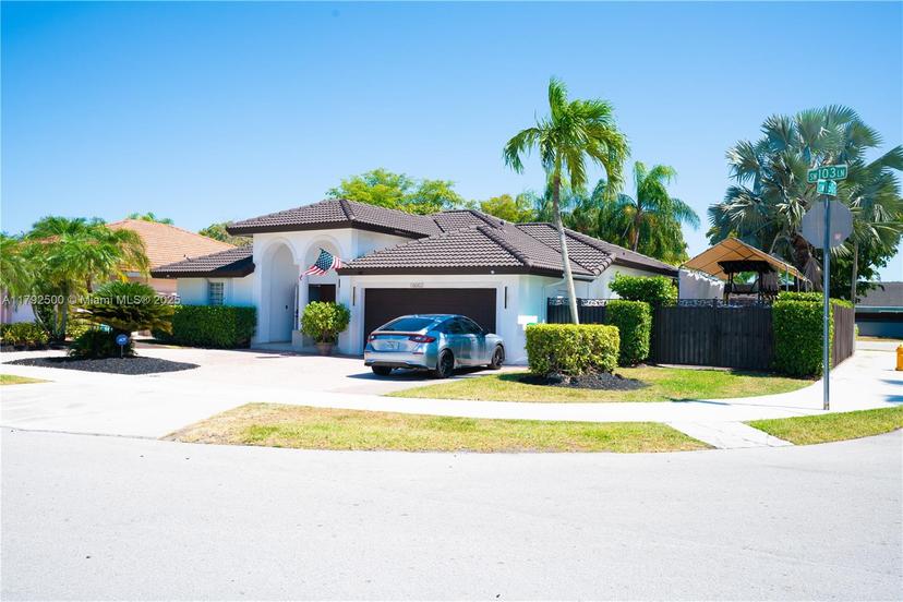 Picture of 16002 SW 103Rd Ln, Miami FL 33196