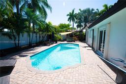 Picture of 16002 SW 103Rd Ln, Miami, FL 33196