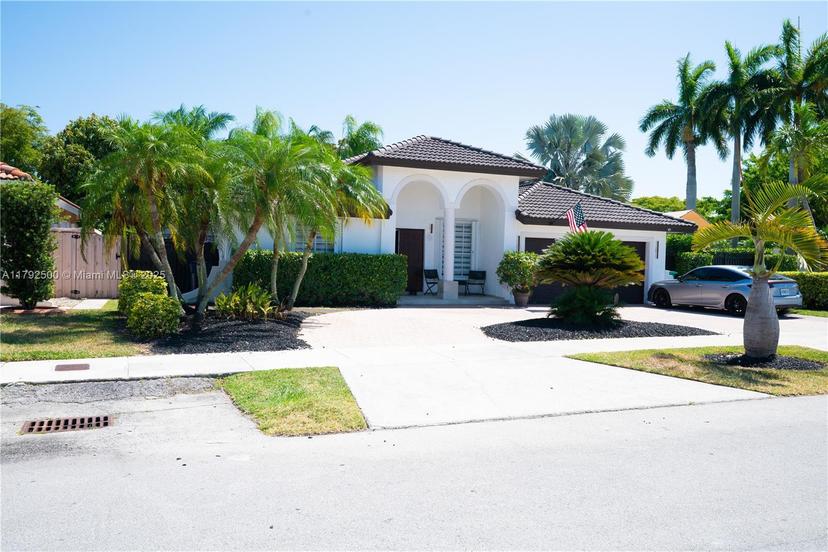 Picture of 16002 SW 103Rd Ln, Miami FL 33196