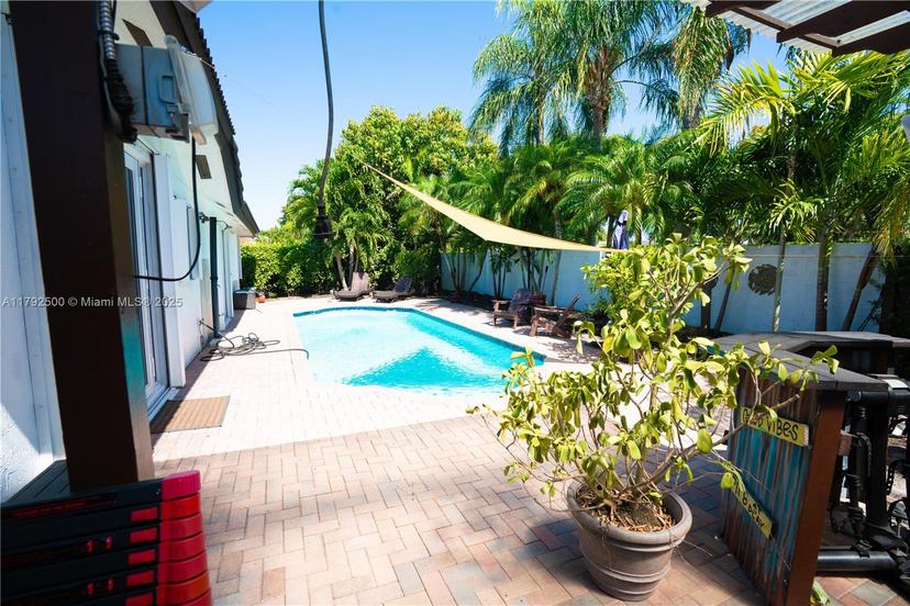 Picture of 16002 SW 103Rd Ln, Miami FL 33196
