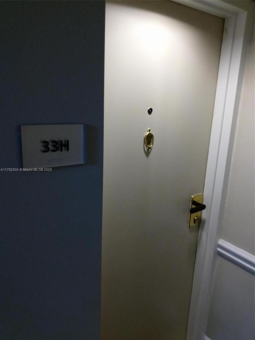 Picture of 555 NE 15Th St # 33H, Miami FL 33132