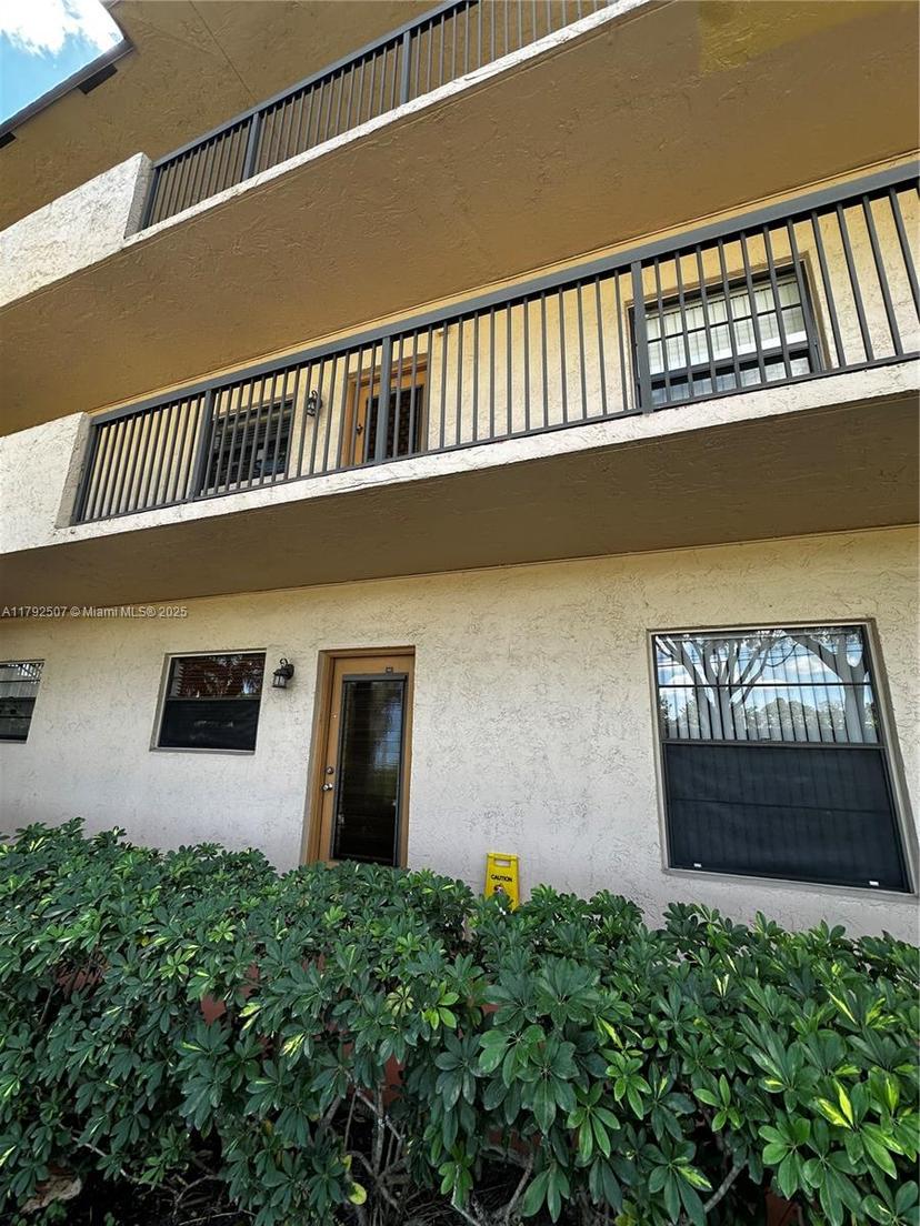 Picture of 6090 N Sabal Palm Blvd # 103, Tamarac FL 33319
