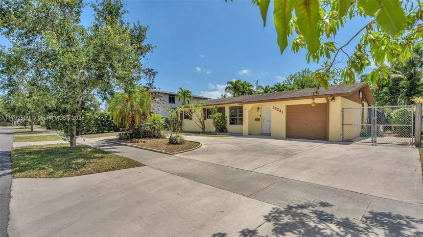 Picture of 19241 SW 93Rd Rd, Cutler Bay FL 33157