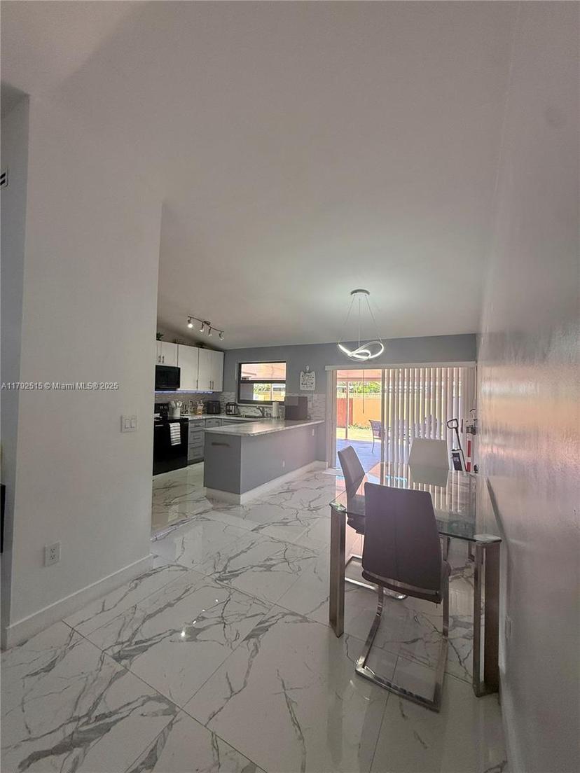 Picture of 14712 SW 84Th Ter, Miami FL 33193