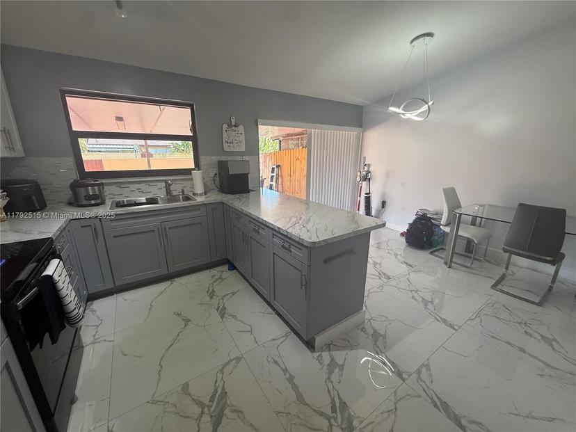 Picture of 14712 SW 84Th Ter, Miami FL 33193
