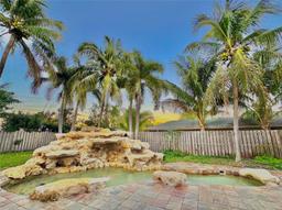 Picture of 3699 Lakeview Blvd, Delray Beach, FL 33445