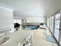 Picture of 416 N Rainbow Dr, Hollywood, FL 33021