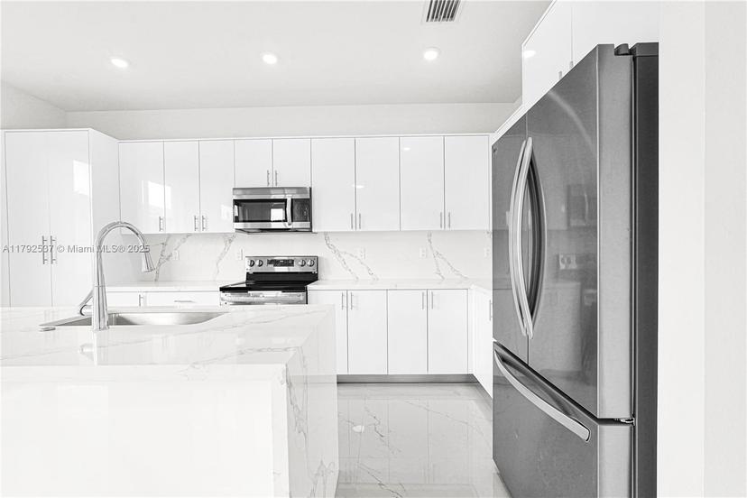 Picture of 22449 SW 125 Ave # A, Miami FL 33170
