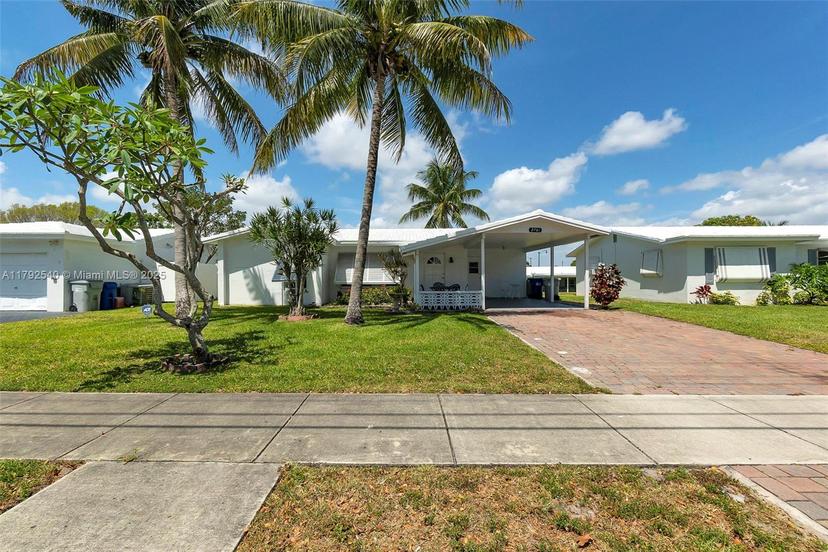 Picture of 2701 N Cypress Rd, Pompano Beach FL 33064