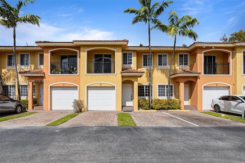 Picture of 330 SW 2Nd Ave # 3, Hallandale Beach FL 33009