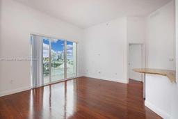 Picture of 7280 SW 90Th St # 703, Miami, FL 33156