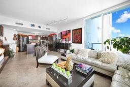 Picture of 1900 N Bayshore Dr # 5103, Miami, FL 33132