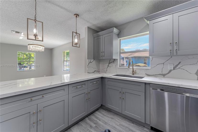 Picture of 1508 NW 7Th Ter, Pompano Beach FL 33060