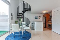 Picture of 300 S Biscayne Blvd # 432, Miami, FL 33131