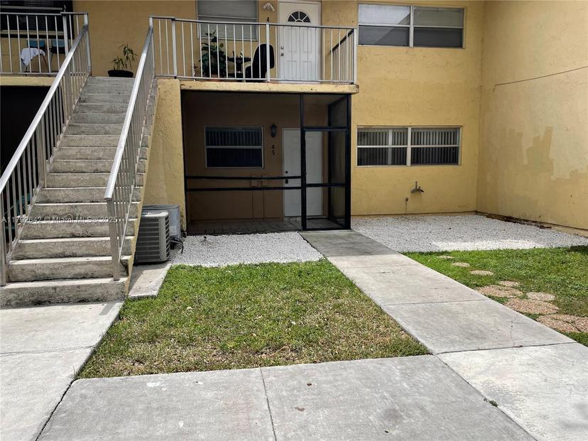 Picture of 15669 SW 73Rd Circle Ter # 45, Miami FL 33193