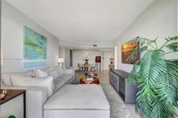 Picture of 1000 Island Blvd # 1805, Aventura, FL 33160