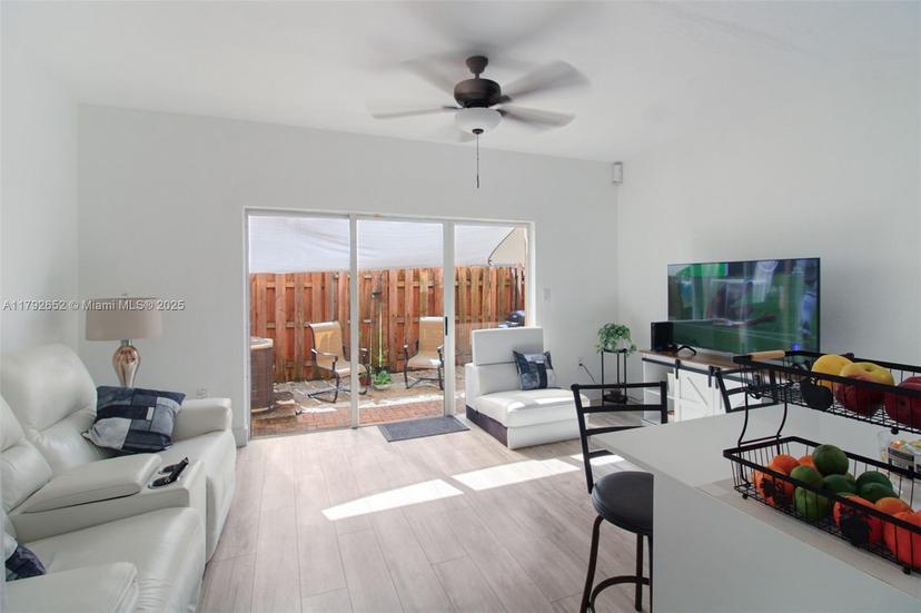 Picture of 3330 NE 13Th Cir Dr # 22, Homestead FL 33033