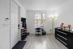 Picture of 3330 NE 13Th Cir Dr # 22, Homestead, FL 33033
