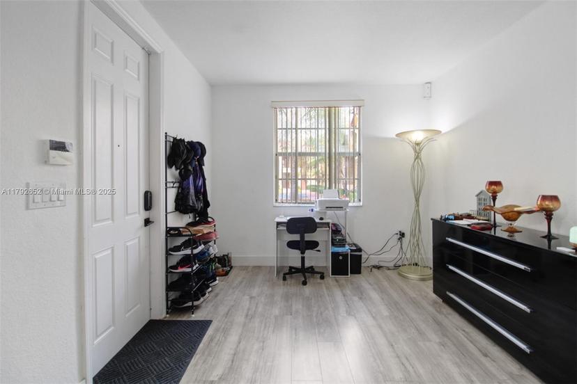 Picture of 3330 NE 13Th Cir Dr # 22, Homestead FL 33033