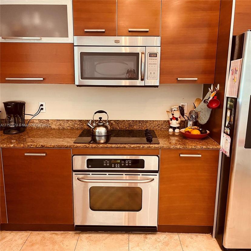Picture of 3330 NE 190Th St # 716, Aventura FL 33180