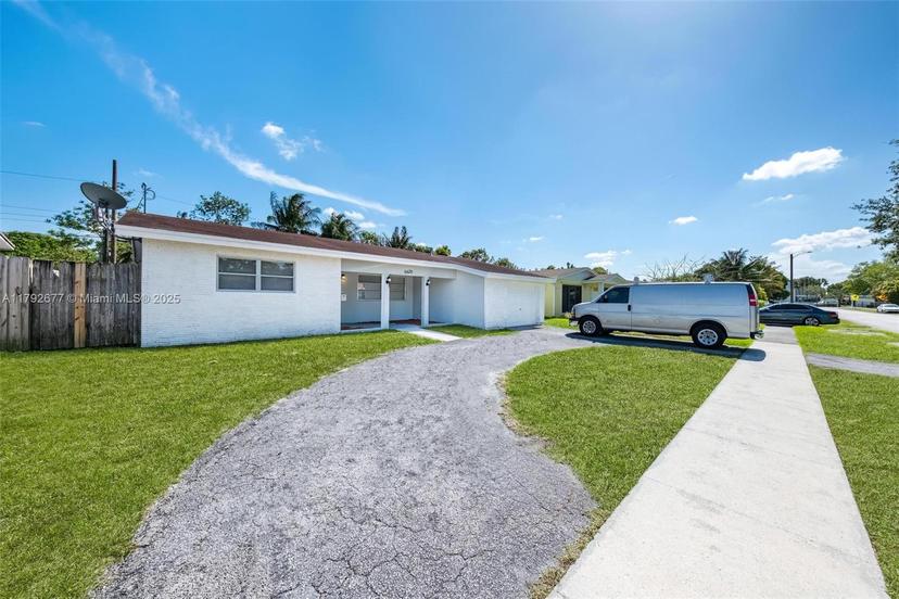 Picture of 6620 NW 21St Ct, Sunrise FL 33313