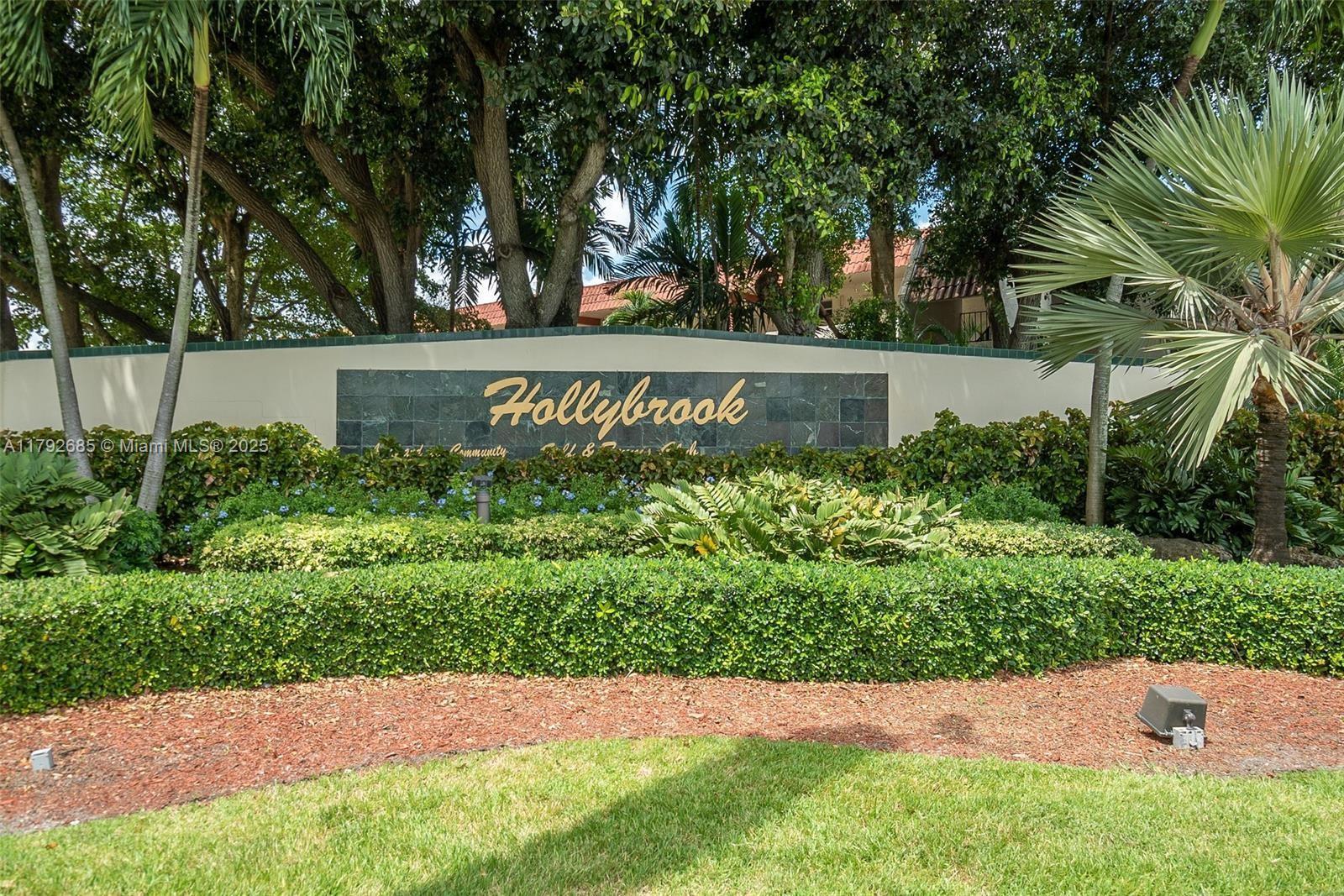 Picture of 9720 S Hollybrook Lake Dr, Pembroke Pines, FL 33025