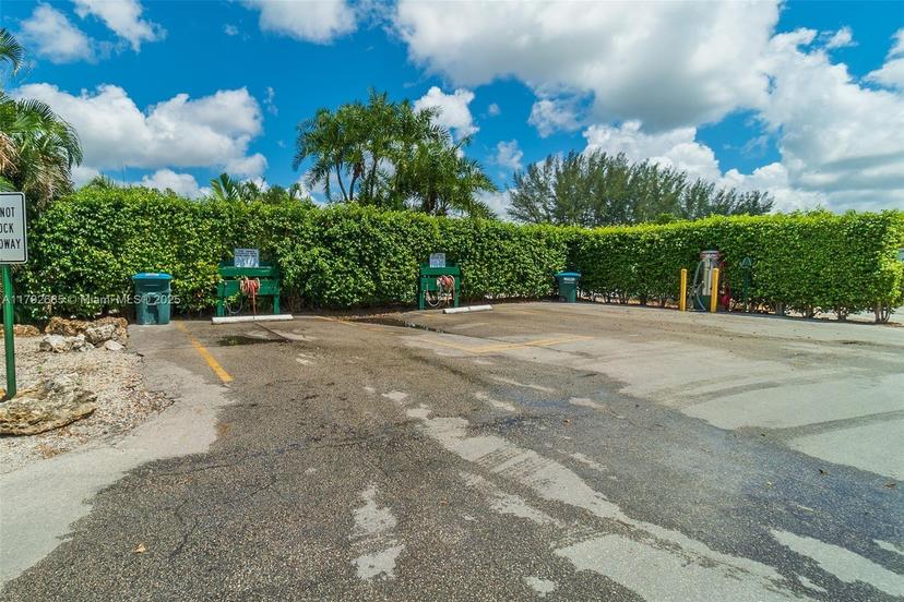 Picture of 9720 S Hollybrook Lake Dr, Pembroke Pines FL 33025