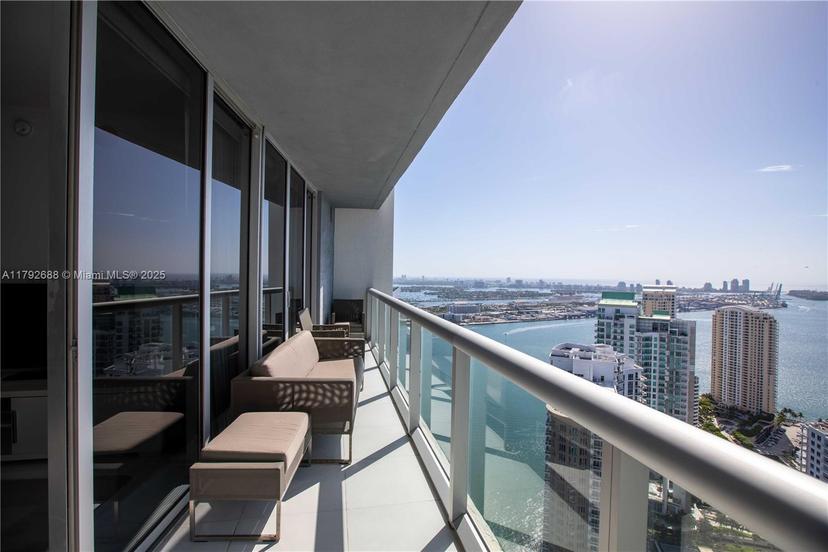 Picture of 475 Brickell Ave # 5007, Miami FL 33131