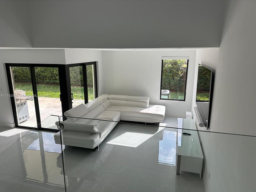 Picture of 6711 SW 127Th Pl, Miami FL 33183