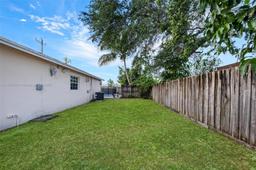 Picture of 1131 NE 211Th St, Miami, FL 33179