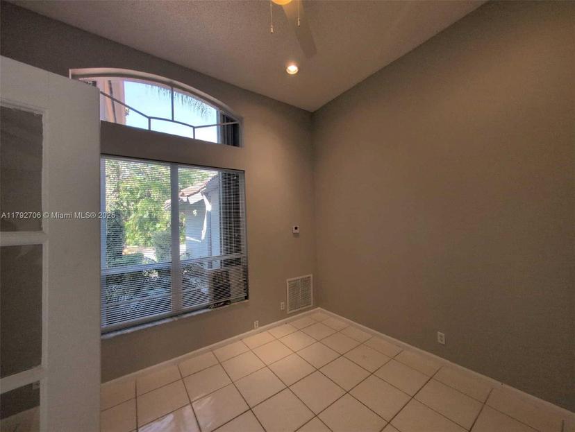 Picture of 1081 SW 156Th Ave, Pembroke Pines FL 33027