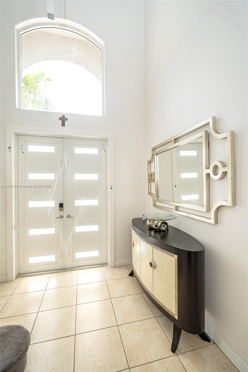 Picture of 4686 NW 113Th Pl, Doral FL 33178