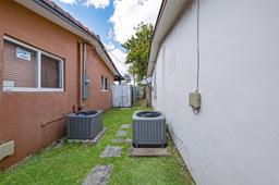 Picture of 7817 NE Madeira St, Miramar, FL 33023