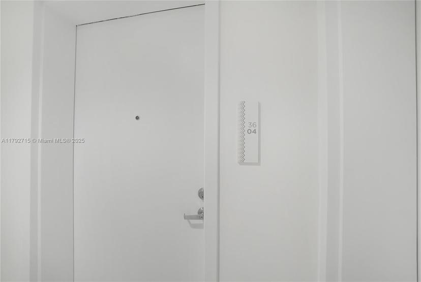 Picture of 700 NE 26Th Ter # 3604, Miami FL 33137