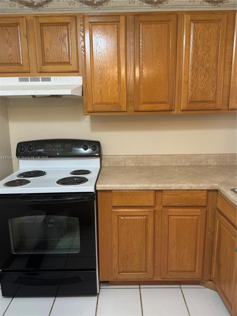 Picture of 2900 N Pine Island Rd # 307, Sunrise FL 33322