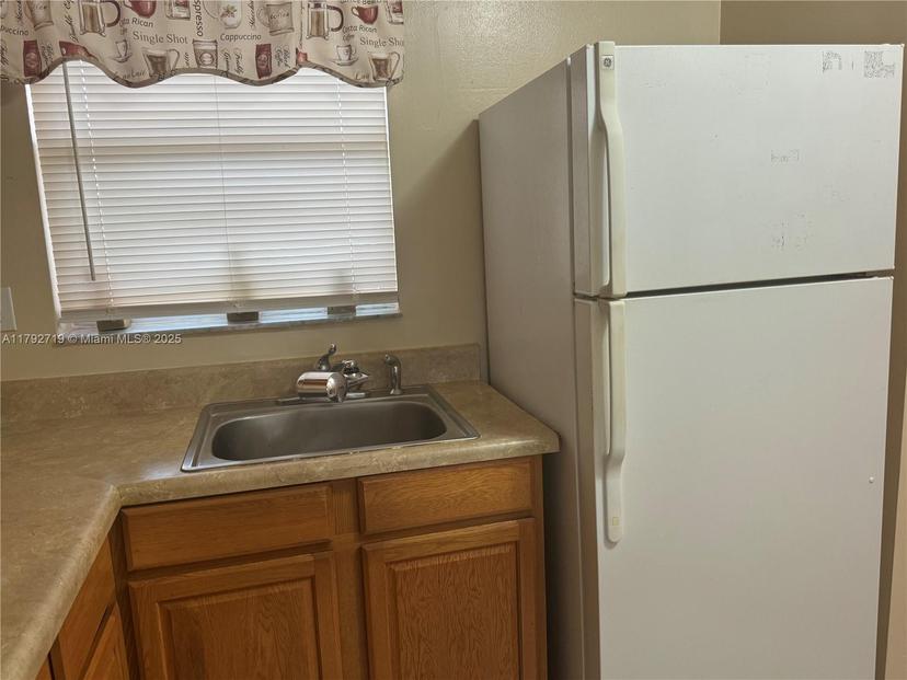 Picture of 2900 N Pine Island Rd # 307, Sunrise FL 33322
