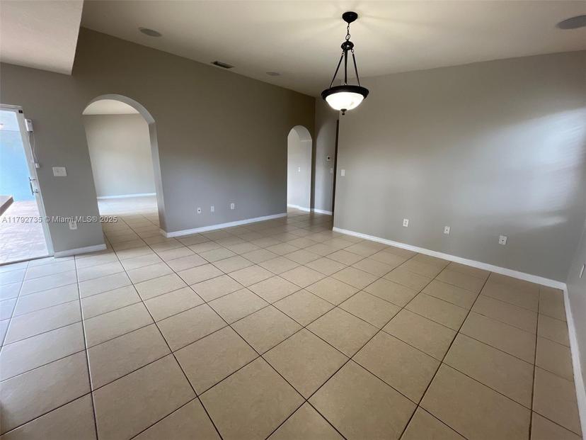 Picture of 12846 SW 211Th Ter, Miami FL 33177