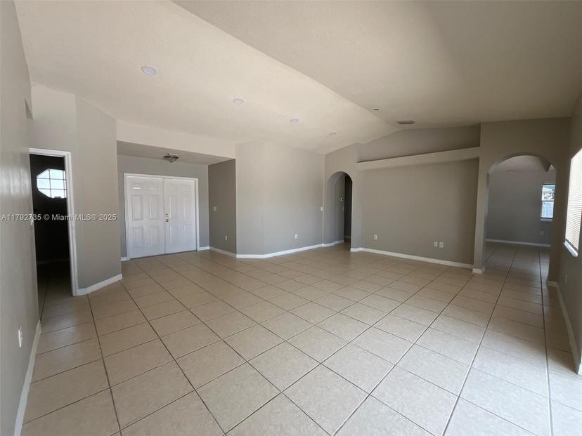 Picture of 12846 SW 211Th Ter, Miami FL 33177