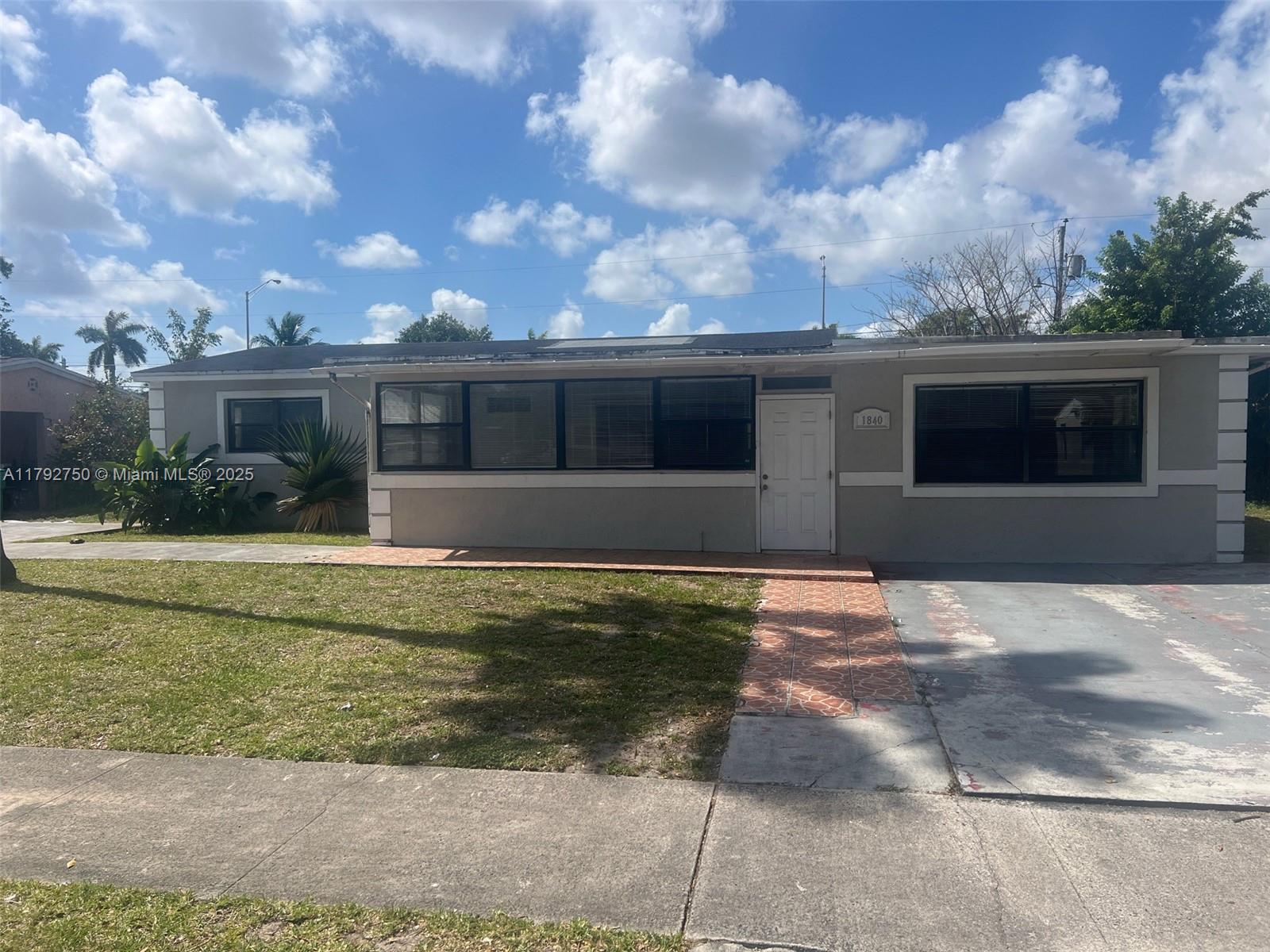 Picture of 1840 NW 184Th St, Miami Gardens, FL 33056