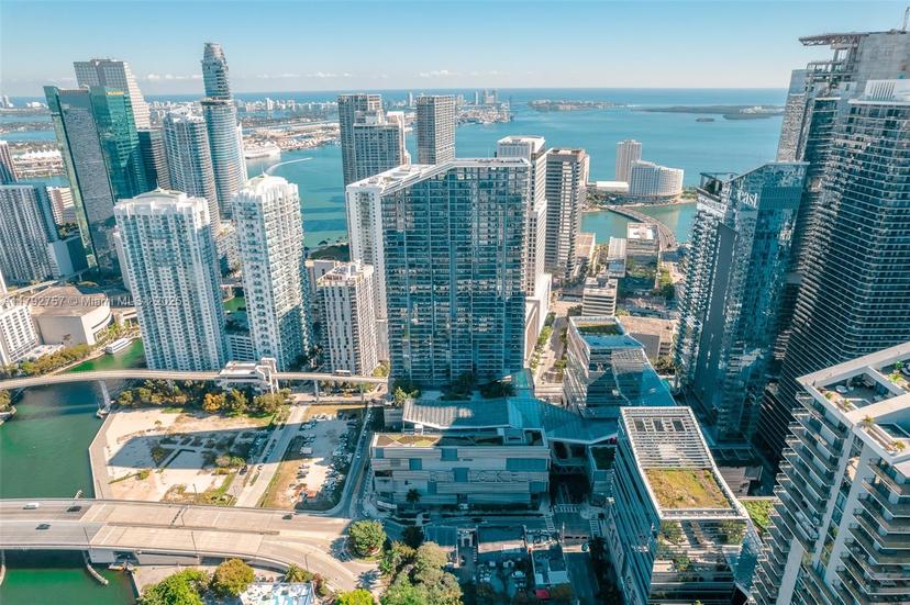 Picture of 68 SE 6Th St # 1204, Miami FL 33131