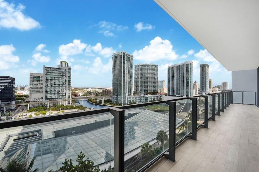 Picture of 68 SE 6Th St # 1204, Miami FL 33131