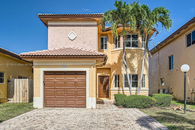 Picture of 949 NE 41St Ave, Homestead FL 33033