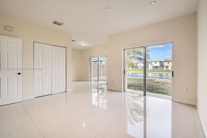 Picture of 949 NE 41St Ave, Homestead FL 33033