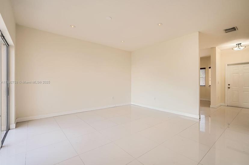 Picture of 949 NE 41St Ave, Homestead FL 33033