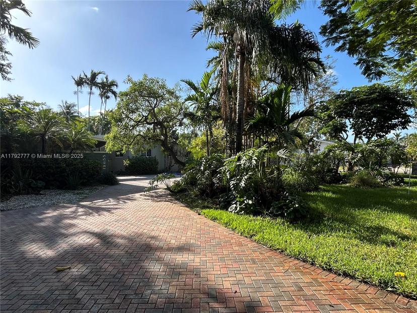 Picture of 18655 NE 21St Ave, Miami FL 33179