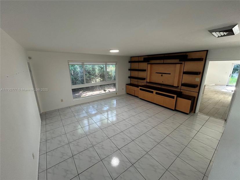Picture of 18655 NE 21St Ave, Miami FL 33179