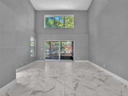 Picture of 2124 W Discovery Cir W, Deerfield Beach, FL 33442